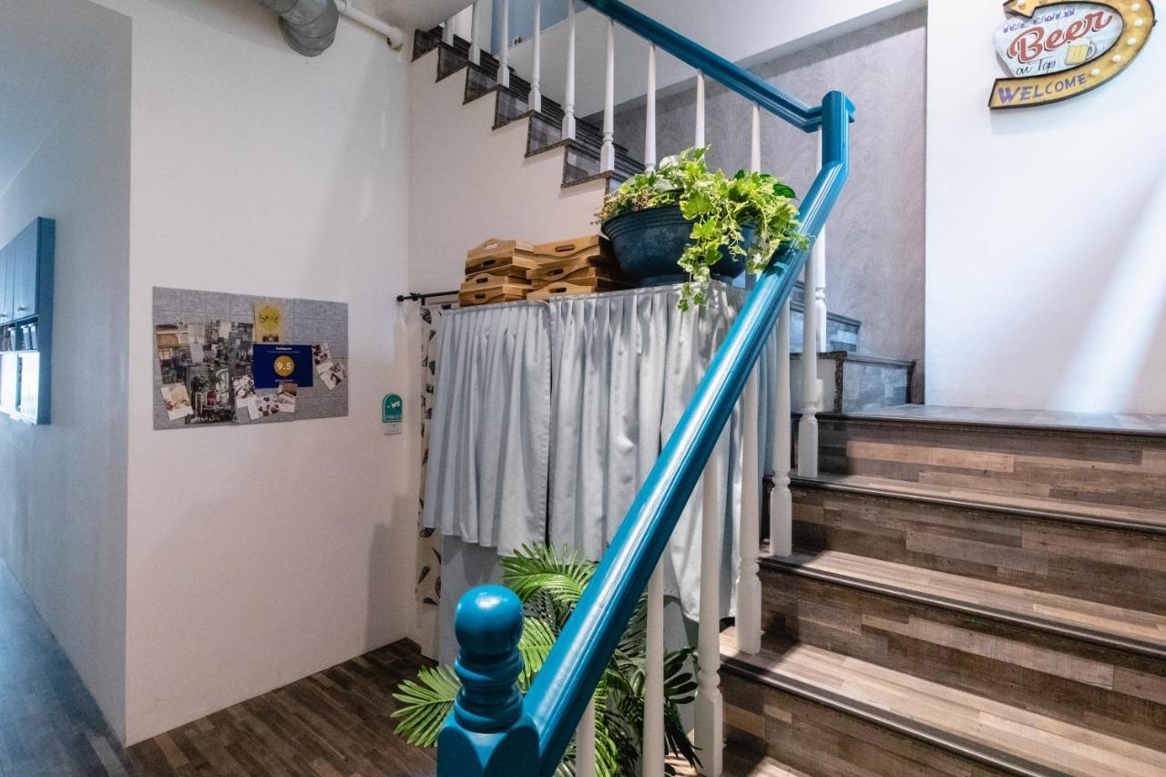 Eatzzz Hostel Kaohsiung Dış mekan fotoğraf